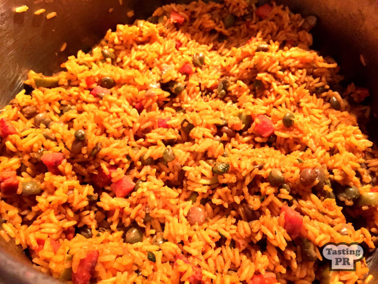 Puerto Rican Arrox con Gandules Recipe