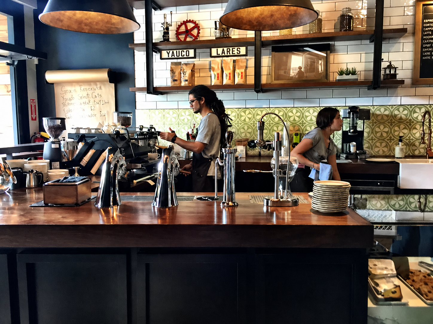Insider Guide to Gustos Coffee Shop in San Juan